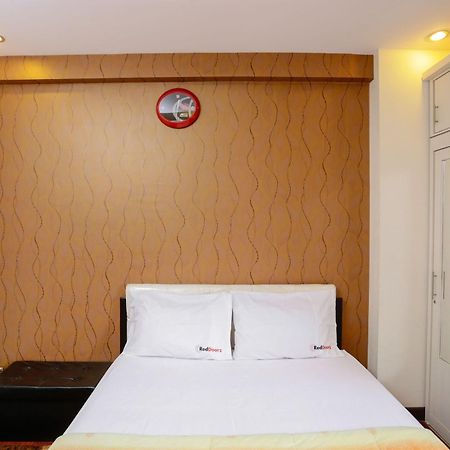 Redliving Apartemen The Suites Metro - Mary Tower E Бандунг Екстериор снимка