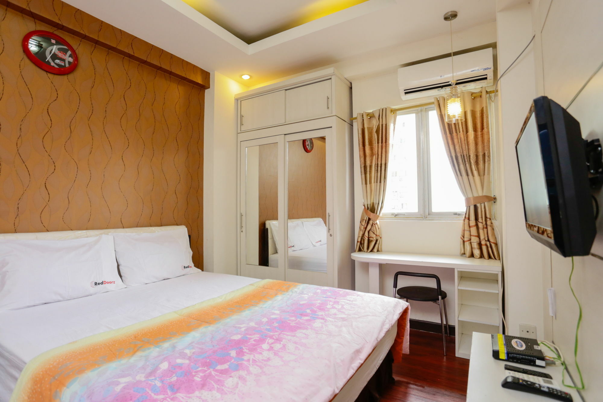 Redliving Apartemen The Suites Metro - Mary Tower E Бандунг Екстериор снимка